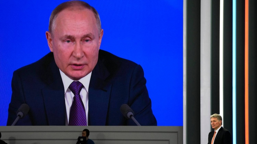 Điện Kremlin nói gì khi Ukraine đề nghị phương Tây cấm người Nga nhập cảnh